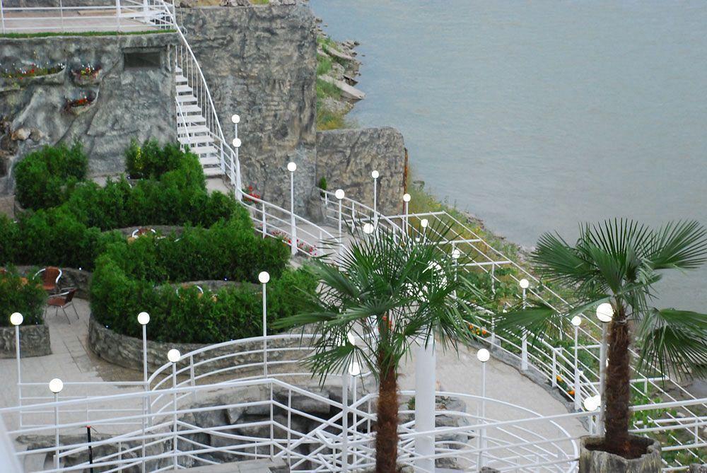 Cruise Hotel Tbilisi Exterior foto