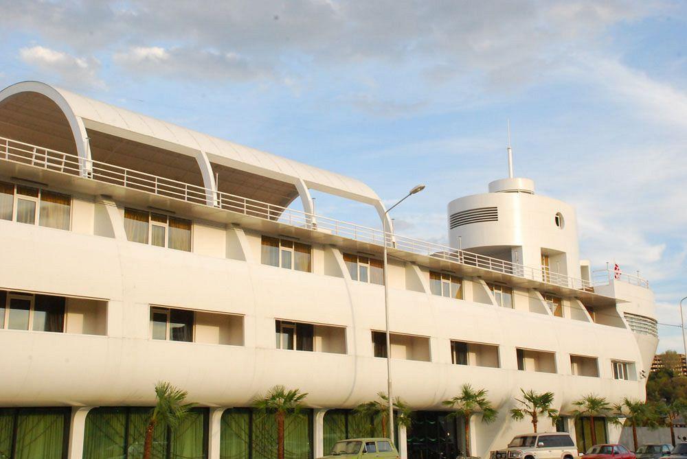 Cruise Hotel Tbilisi Exterior foto