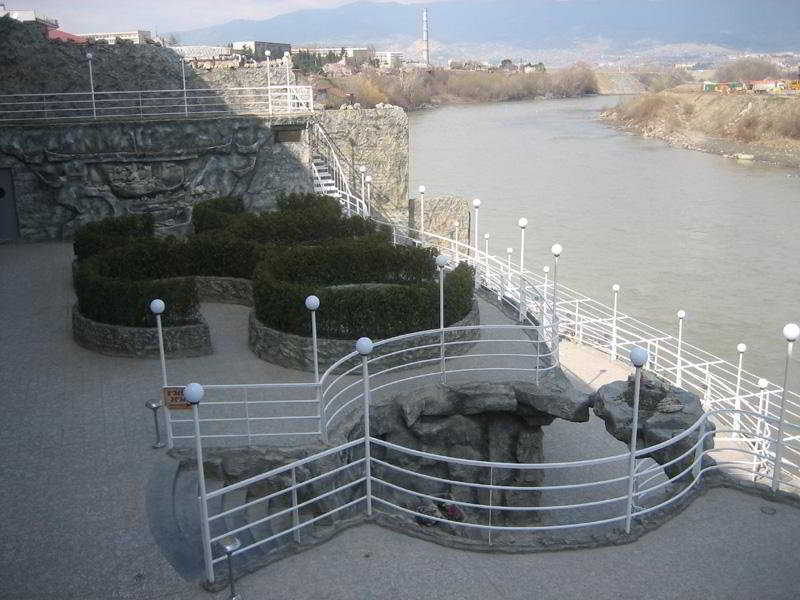 Cruise Hotel Tbilisi Exterior foto